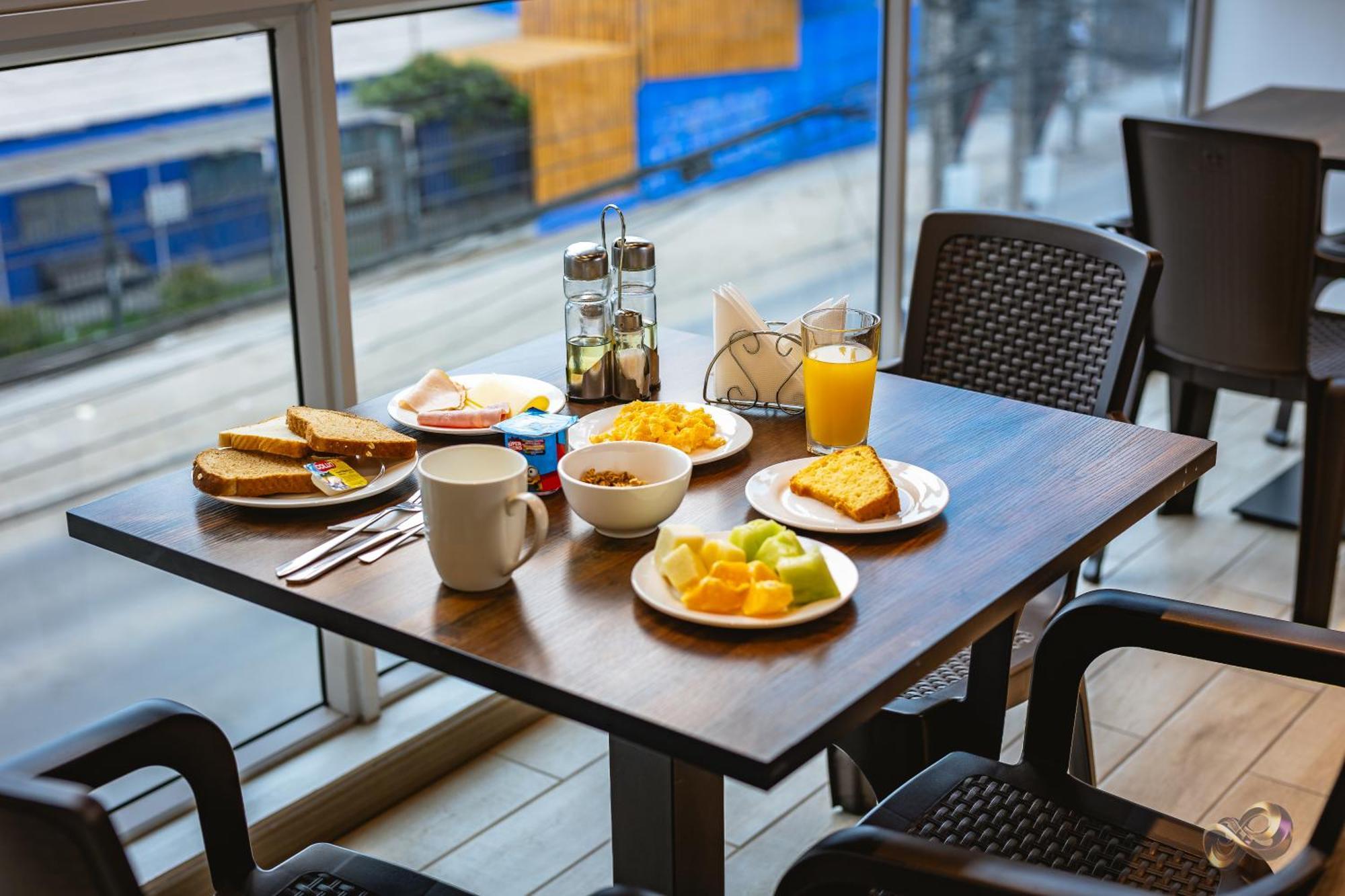 Vistara Suites Икике Екстериор снимка